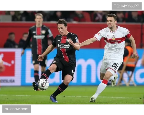 拜仁慕尼黑对阵勒沃库森:数据前瞻,卫冕冠军的防线将面临联赛最强火力考验 拜仁慕尼黑对阵勒沃库森:数据前瞻,卫冕冠军的防线将面临联赛最强火力考验